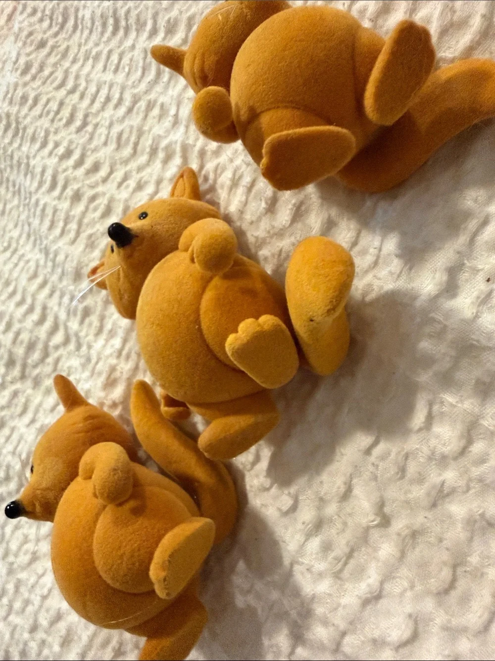 Woodzeez Small Orange Flocked Fox Figurines